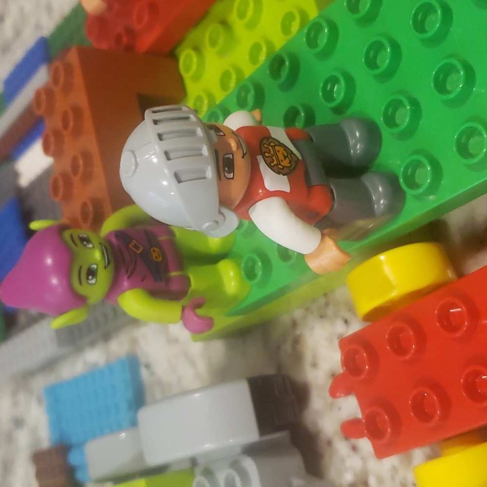 Legos - Picture 5 of 10